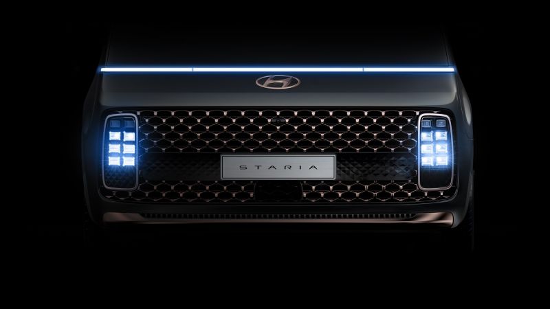 2023 Hyundai Staria 11-Seater
